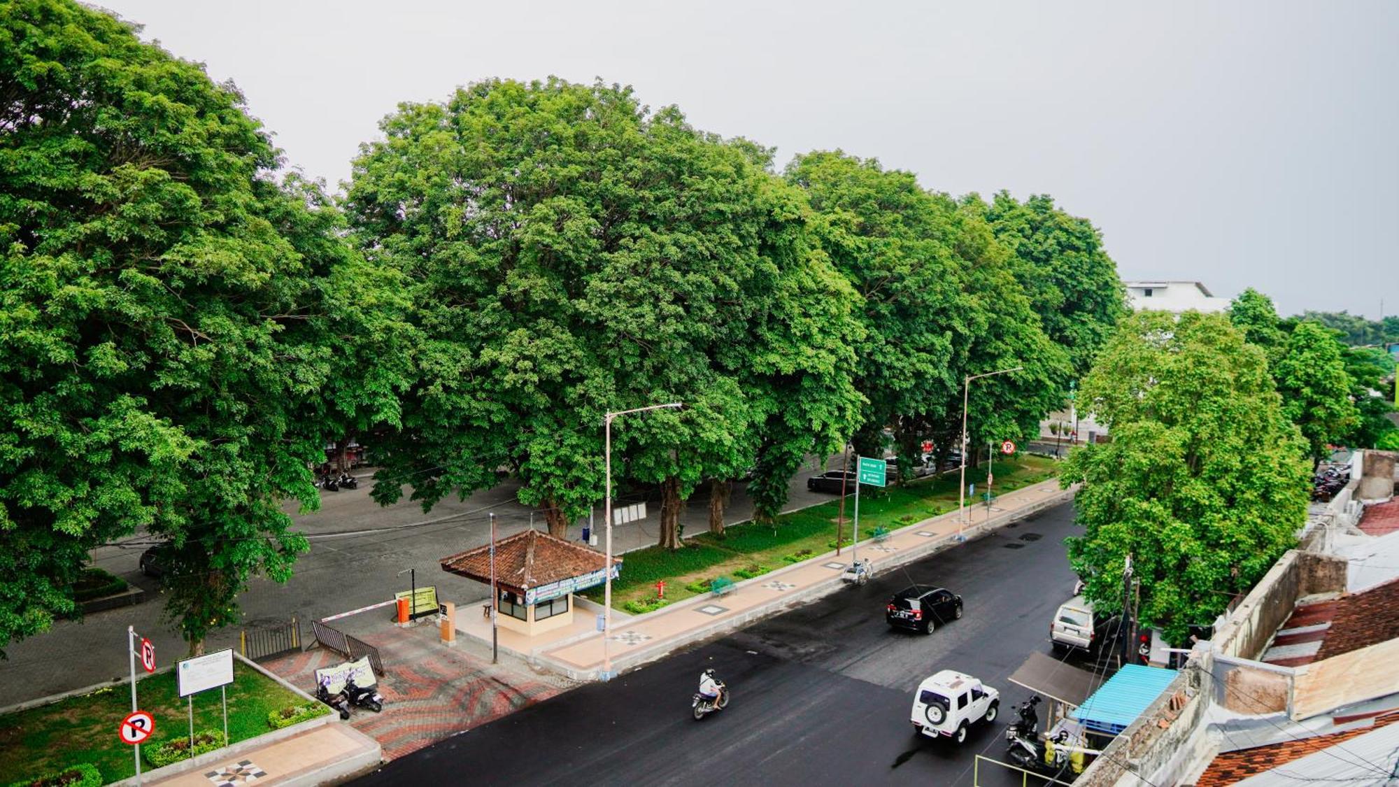 Dormitory Tourism Sritanjung Banyuwangi By Gajahsora Management 外观 照片