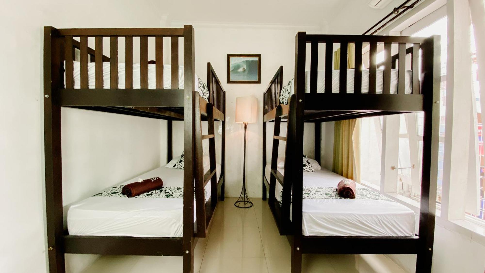Dormitory Tourism Sritanjung Banyuwangi By Gajahsora Management 外观 照片